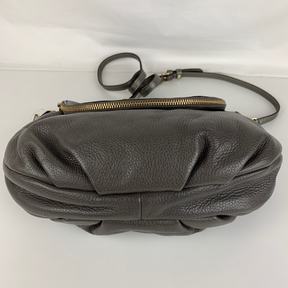 Marc Jacobs New Q Natasha Leather Crossbody - Picture 4 of 6